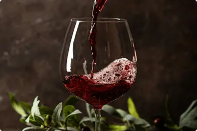 北海道余市産ぶどうを使用した無添加100％ストレートぶどうジュース（カベルネ・ピノノワール）